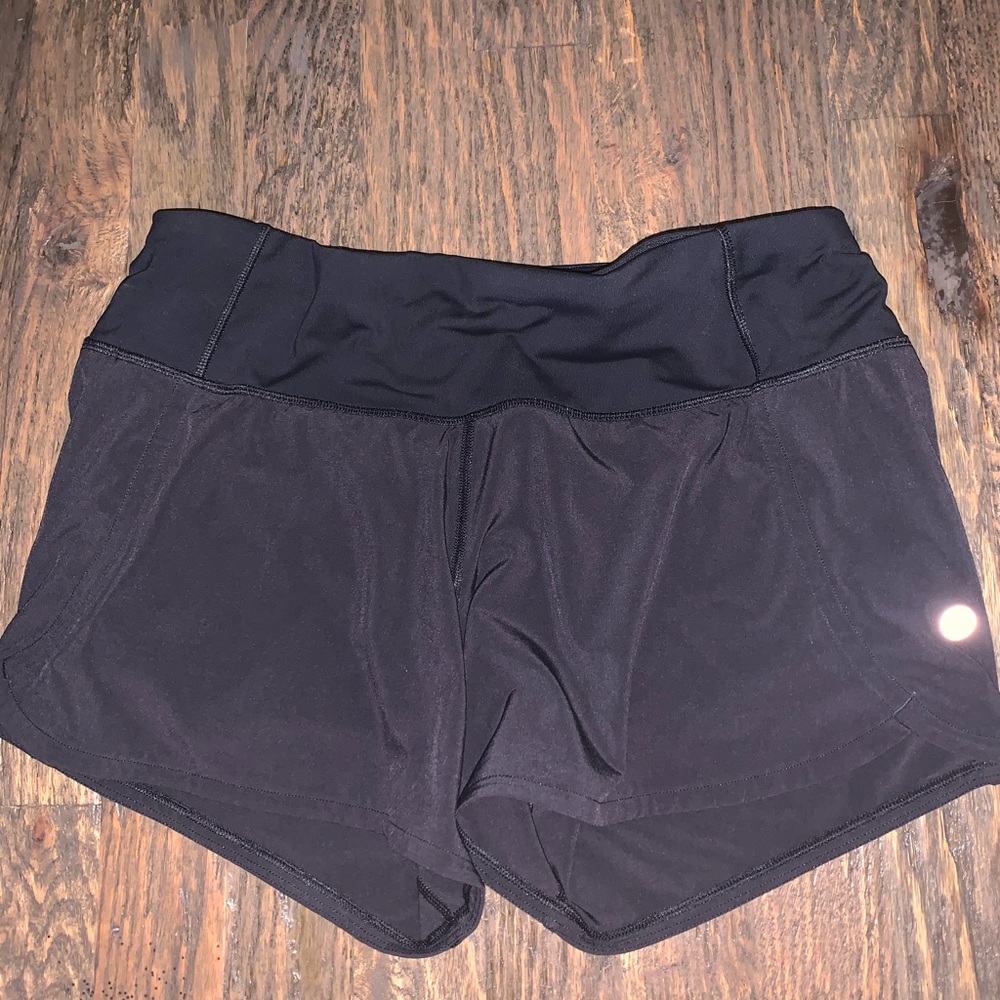 Lululemon shorts 4”